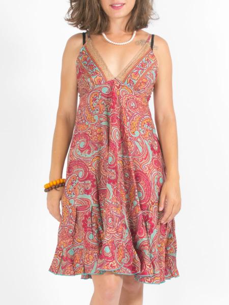 Robe à bretelles tendance à motif ethnique chic rose indien