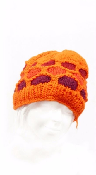 Bonnet en laine orange à motif nid d'abeille