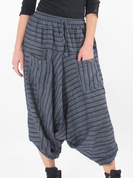 Pantalon sarouel léger noir et gris à rayure et ourlet relevé