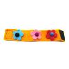 Bracelet en laine orange avec fleurs