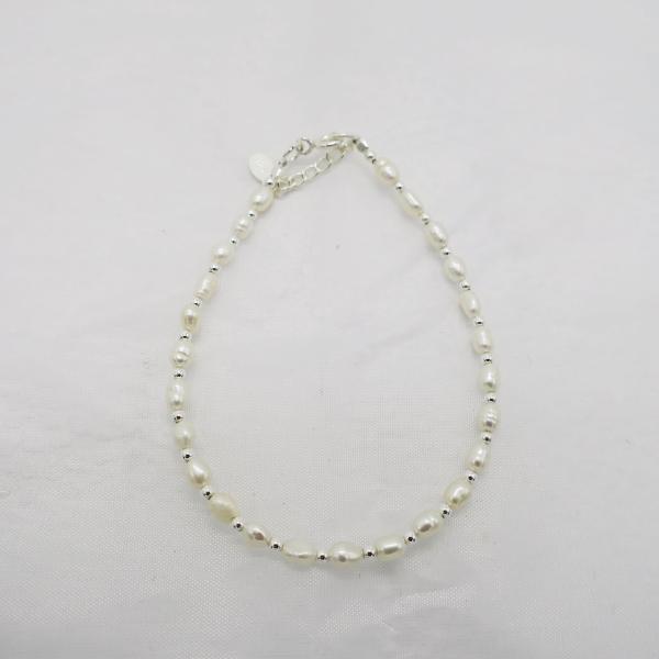 Bracelet perles blanches