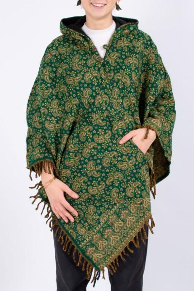 Poncho à capuche vert forêt à motif cachemire en laine