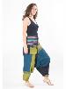 Pantalon sarouel léger bleu pétrole à rayures et motif du Népal